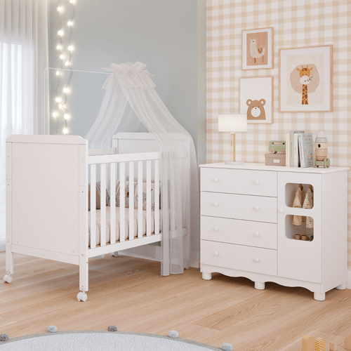 Quarto de Bebê Completo Berço Americano Mini Cama Cloe 2 Em 1 Cômoda Uli 4 Gavetas 1 Porta Móveis Peroba
